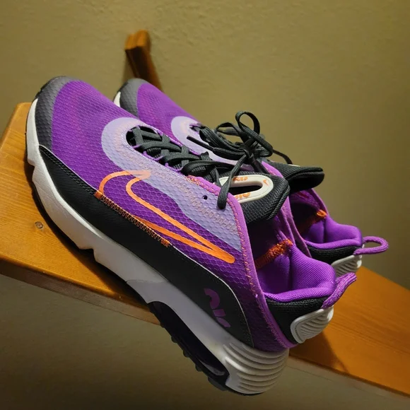 Nike Air Max 2090 - Picture 1 of 5